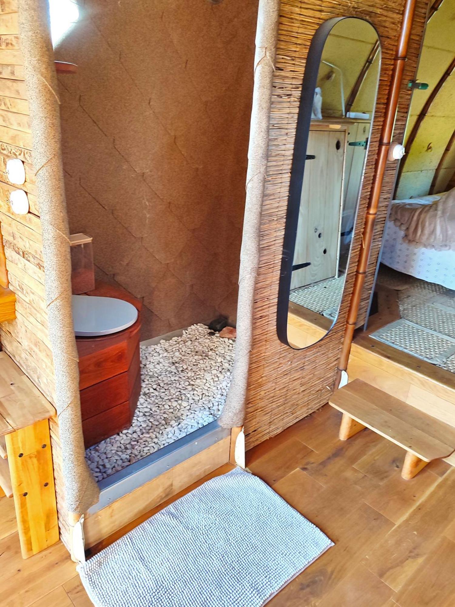 Apartamento Un Jardin Sur La Colline Claveyson Exterior foto